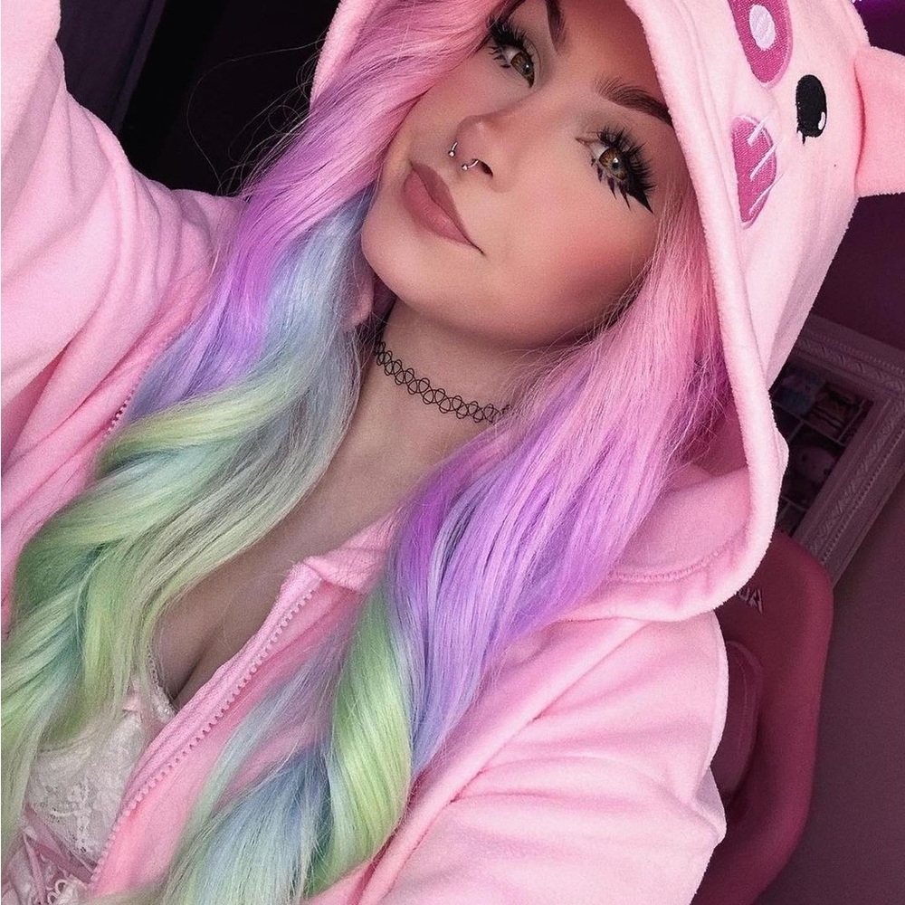 ✨26” RAINBOW UNICORN BODY WAVY LACE FRONT WIG💫